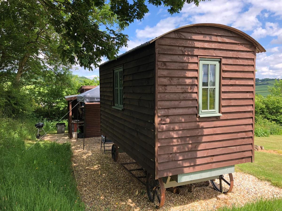 The Shepherds Hut At The Shippen, Tiphayes 霍尼顿 外观 照片