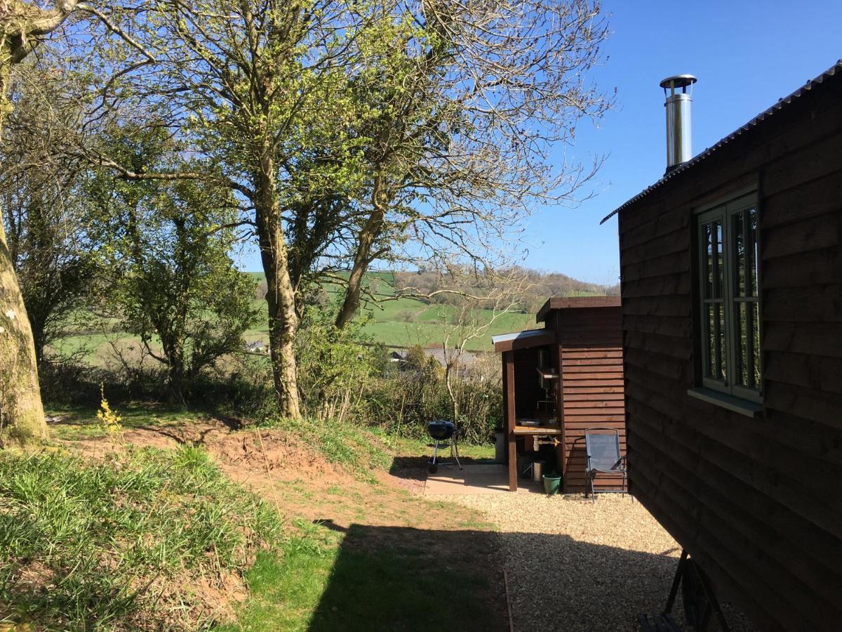 The Shepherds Hut At The Shippen, Tiphayes 霍尼顿 外观 照片